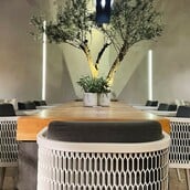 Moma Urban Eatery & Bar: Μια κουζίνα χωρίς χρονικούς περιορισμούς σε μυεί στις γεύσεις της πόλης