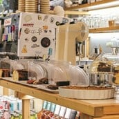 Santo Belto: Το «χωριό» που έγινε αγαπημένη συνήθεια στην Κυψέλη