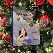 «Πού ήμουν πριν γεννηθώ;»: Η ιστορία δύο γονιών που έγινε παραμύθι για όλα τα παιδιά