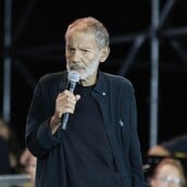 Σταύρος Ξαρχάκος: Η δήλωσή του υπέρ του Γιώργου Χατζιδάκι αναφορικά με την περιοδεία αφιέρωμα στον Μάνο Χατζιδάκι