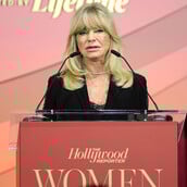 Γκόλντι Χον: «Δεν μπορεί απλά να έχει φύγει» - Η συγκινητική αναφορά στη φίλη της Νταϊάν Κίτον