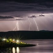 ΚΑΚΟΚΑΙΡΙΑ BYRON ΚΑΤΑΙΓΙΔΕΣ ΤΩΡΑ ΒΡΟΧΗ