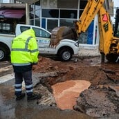 ΚΑΚΟΚΑΙΡΙΑ BYRON ΜΑΝΔΡΑ ΠΛΗΜΜΥΡΕΣ