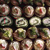 Granny’s Catering: Η «γιαγιά» που φέρνει νέα φρεσκάδα στις πιο όμορφες στιγμές μας