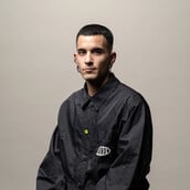 «Η έμπνευση μπορεί να έρθει από κάποιον που σε έβρισε στον δρόμο ή από μια μελωδία»