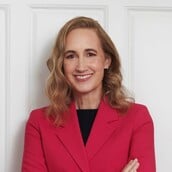 Sophie Kinsella: Πέθανε η συγγραφέας των best seller μυθιστορημάτων «Shopaholic» 