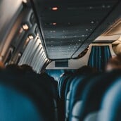 Οι επιβάτες των αεροπλάνων εκτίθενται σε πολύ υψηλή ρύπανση από μικροσκοπικά σωματίδια