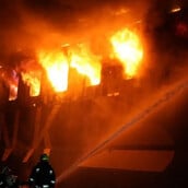 Οδησσός: Μεγάλη φωτιά σε τουρκικό ferry boat μετά από πλήγμα 