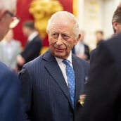 Γιατί ο Βασιλιάς Κάρολος δεν αποκαλύπτει τον τύπο του καρκίνου του