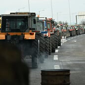 Αγρότες: «Όχι» στο κάλεσμα Μητσοτάκη - Αποφασισμένοι να περάσουν τις γιορτές στα μπλόκα