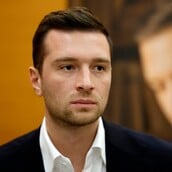 ΓΑΛΛΙΑ ΖΟΡΝΤΑΝ ΜΠΑΡΝΤΕΛΑ ΜΑΡΙΝ ΛΕΠΕΝ