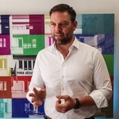 ΣΤΕΦΑΝΟΣ ΚΑΣΣΕΛΑΚΗΣ ΚΙΝΗΜΑ ΔΗΜΟΚΡΑΤΙΑΣ