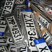 Δήμος Αθηναίων: Πότε ξεκινά η επιστροφή των πινακίδων που είχαν αφαιρεθεί από τη Δημοτική Αστυνομία