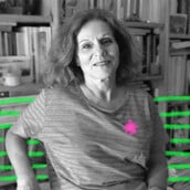 ΕΠΕΞ Το πίσω ράφι/ Έλενα Χουζούρη «Δυο φορές αθώα»