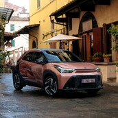 Οδηγούμε το νέο Toyota Aygo X Hybrid στη Φλωρεντία