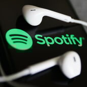 Υπόθεση πειρατείας στο Spotify: Tράβηξαν μεταδεδομένα για 256 εκατ. κομμάτια