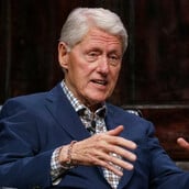 ΜΠΙΛ ΚΛΙΝΤΟΝ ΤΖΕΦΤΙ ΕΠΣΤΑΪΝ