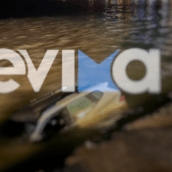 Εύβοια: Αυτοκίνητο με τρεις επιβαίνοντες έπεσε στη θάλασσα