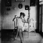 «Τι χρειάζονται λόγια εκεί, όπου η παντομίμα είνε τόσον εύγλωττη!»: Μία ώρα στο γύρισμα «ασέμνων ταινιών»