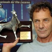 ΜΟΧΑΜΕΝΤ ΜΠΑΚΡΙ ΠΑΛΑΙΣΤΙΝΙΟΣ ΣΚΗΝΟΘΕΤΗΣ