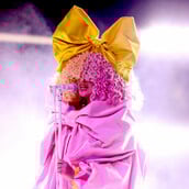 SIA MARIAH CAREY ALL I WANT FOR CHRISTMASS IS YOU 