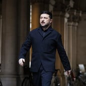 Ζελένσκι: Χαιρετίζει τις νέες προτάσεις για την ειρήνη μετά τις συνομιλίες με τους Αμερικανούς απεσταλμένους