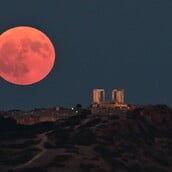 ΣΕΛΗΝΗ ΔΙΑΣΤΗΜΑ ΕΚΛΕΙΨΗ ΗΛΙΟΥ ΥΠΕΡΠΑΝΣΕΛΗΝΟΣ