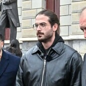 Άρης Μουγκοπέτρος: «Άρχισε να καταναλώνει αλκοόλ, είχε αλλοπρόσαλλη συμπεριφορά» καταγγέλλει η σύζυγός του