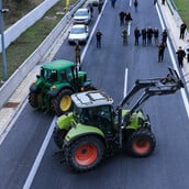 ΜΠΛΟΚΑ ΑΓΡΟΤΕΣ ΠΡΟΜΑΧΩΝΑΣ
