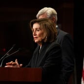 ΗΠΑ: Νίκη για τους Δημοκρατικούς βλέπει η Νάνσι Πελόζι στις ενδιάμεσες εκλογές του 2026