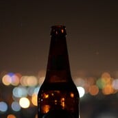 ΡΕΘΥΜΝΟ ΑΛΚΟΟΛ ΑΝΗΛΙΚΗ ΣΥΛΛΗΨΗ