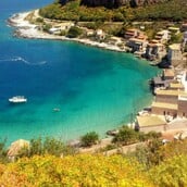 Η περιοχή της Ελλάδας που βρίσκεται στη λίστα με τους κορυφαίους προορισμούς του Forbes για το 2026