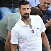 Ο Νόβακ Τζόκοβιτς μάς ευχήθηκε «καλή χρονιά» σε πολλές γλώσσες, ξεκινώντας από τα ελληνικά 