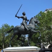 ΠΑΡΙΣΙ ΑΓΑΛΜΑ ΙΩΑΝΝΑ ΤΗΣ ΛΩΡΑΙΝΗΣ