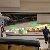 Θεσσαλονίκη: «Ήταν αιμόφυρτη, ο κόσμος έτρεχε πανικόβλητος» - Η στιγμή που έπεσε η οροφή στο εμπορικό κέντρο