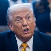 ΗΠΑ: Ο Τραμπ απειλεί να στείλει τις ένοπλες δυνάμεις στη Μινεσότα