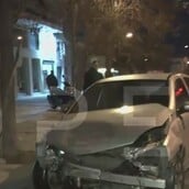 Νεαρή οδηγός παρέσυρε 15 αυτοκίνητα και ένα περίπτερο στη Θεσσαλονίκη