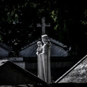 Άγιοι Ανάργυροι: 50χρονος έκλεψε οστά από τάφο και ζήτησε λύτρα για να τα επιστρέψει