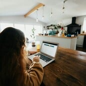 ΚΑΚΟΚΑΙΡΙΑ ΚΛΕΙΣΤΑ ΣΧΟΛΕΙΑ ΤΗΛΕΚΠΑΙΔΕΥΣΗ