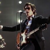 ARCTIC MONKEYS WARCHILD ΤΡΑΓΟΥΔΙ