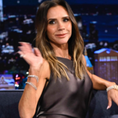 Βικτόρια Μπέκαμ: Στην κορυφή των βρετανικών charts εν μέσω της ρήξης με τον γιο της Μπρούκλιν