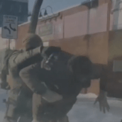 Μινεάπολη: Νέο βίντεο από τη δολοφονία του Άλεξ Πρέτι 