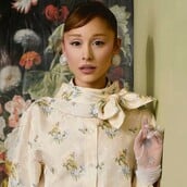 ΑΡΙΑΝΑ ΓΚΡΑΝΤΕ ΤΕΧΝΗΤΗ ΝΟΗΜΟΣΥΝΗ