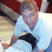 Νέα αρχεία για την υπόθεση Έπσταϊν: Φωτογραφίες δείχνουν τον πρίγκιπα Άντριου πάνω από μία γυναίκα