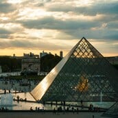 ΛΟΥΒΡΟ ΜΟΥΣΕΙΟ ΑΠΕΡΓΙΑ