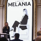 ΜΕΛΑΝΙΑ ΤΡΑΜΠ ΝΤΟΝΑΛΝΤ ΤΡΑΜΠ ΝΤΟΚΙΜΑΝΤΕΡ