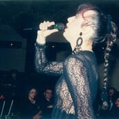 Μάριος Βεάνος: «Έπαιρνα το ντέφι, ανέβαινα στο τραπέζι και γινότανε χαμός»