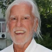 Πέθανε ο Λάκης Ραπτάκης σε ηλικία 79 ετών