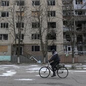 Οι ΗΠΑ στοχεύουν σε συμφωνία ειρήνης στην Ουκρανία έως τον Μάρτιο και σε ταχεία διεξαγωγή εκλογών