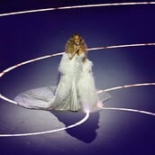 ΜΑΡΑΙΑ ΚΑΡΕΙ ΜΙΛΑΝΟ LIP SYNC